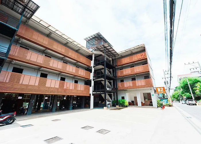 B2 Santitham Hotel